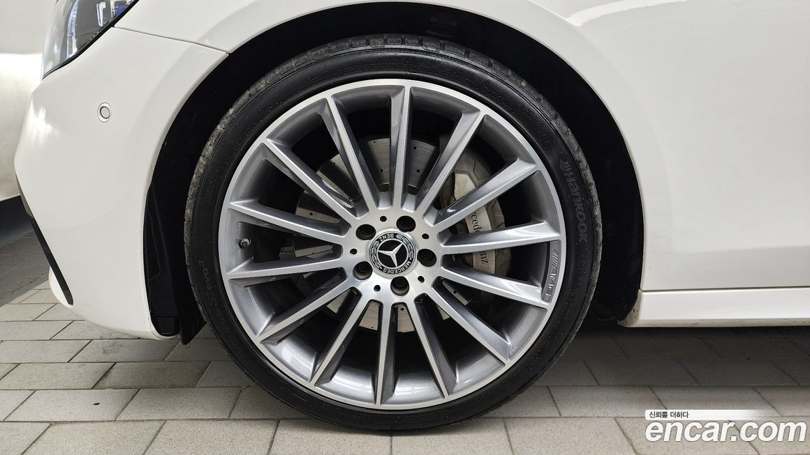 Mercedes-Benz E-Class 2021