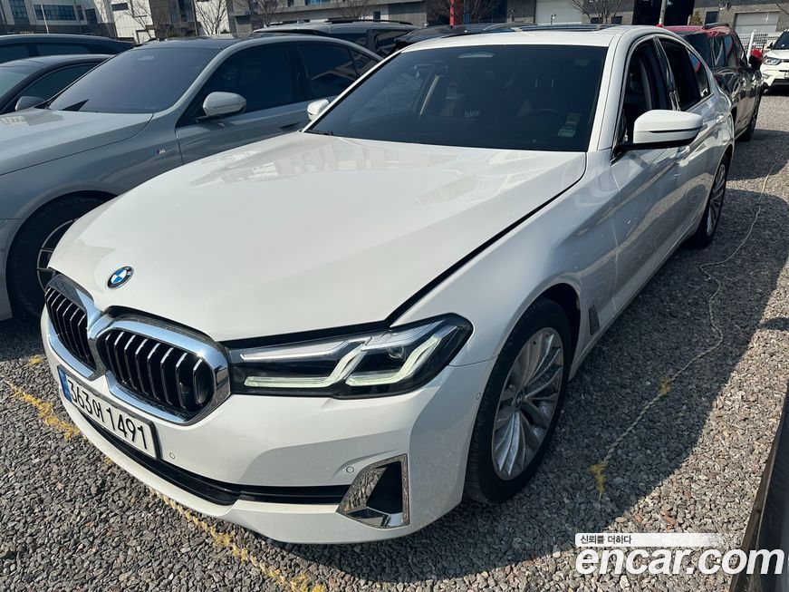 BMW 5-Series 2022