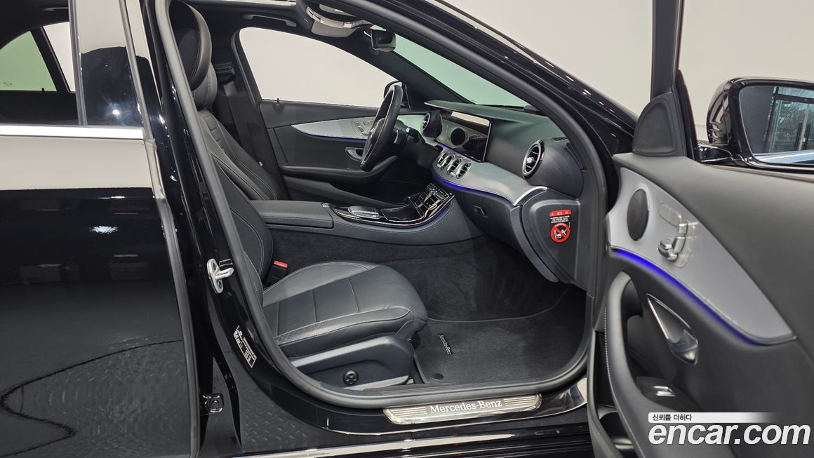 Mercedes-Benz E-Class 2021