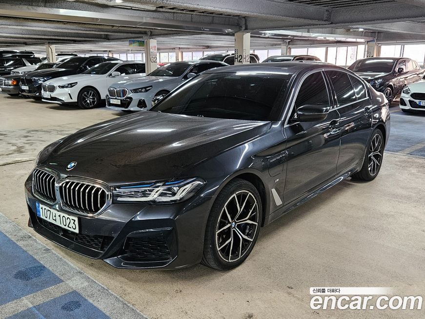 BMW 5-Series 2021