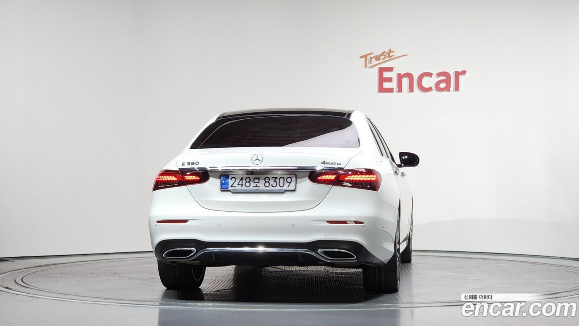 Mercedes-Benz E-Class 2021