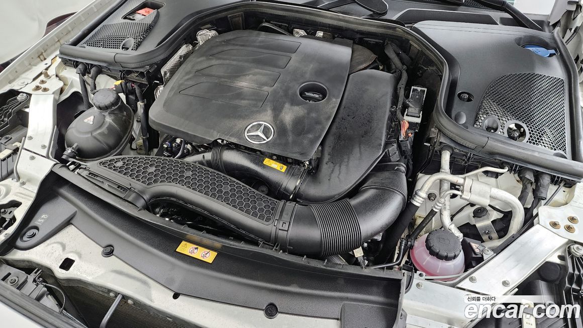 Mercedes-Benz E-Class 2021