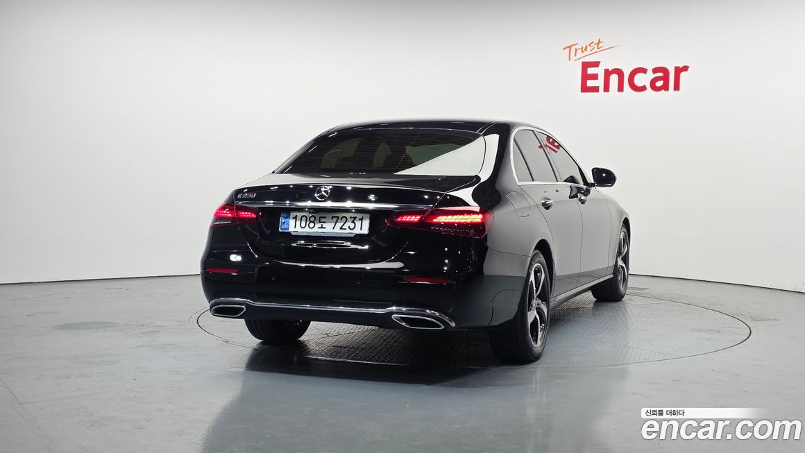 Mercedes-Benz E-Class 2021