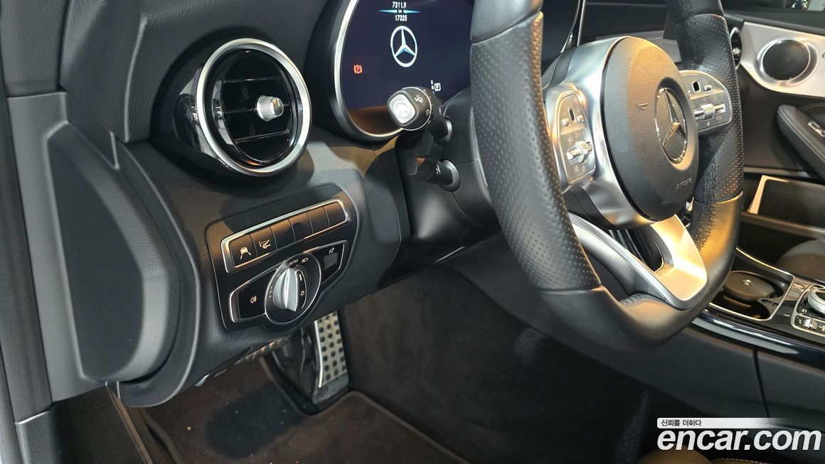 Mercedes-Benz C-Class 2020