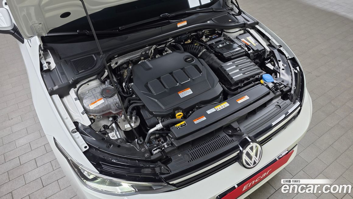 Volkswagen Golf 2025