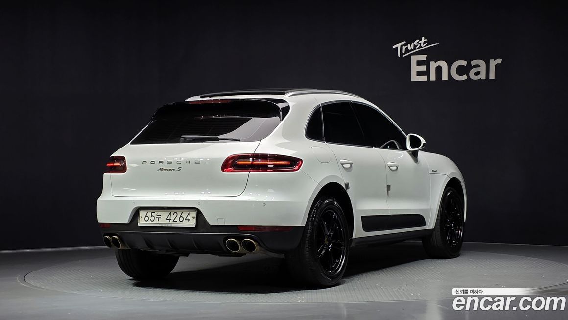 Porsche Macan 2017