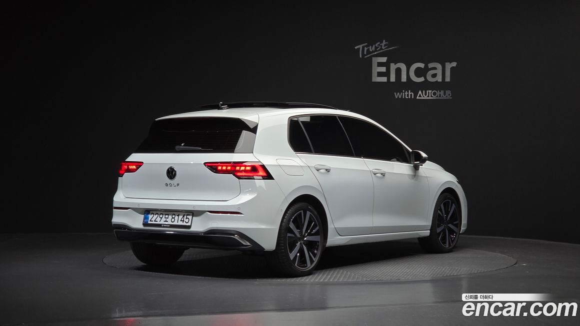 Volkswagen Golf 2025