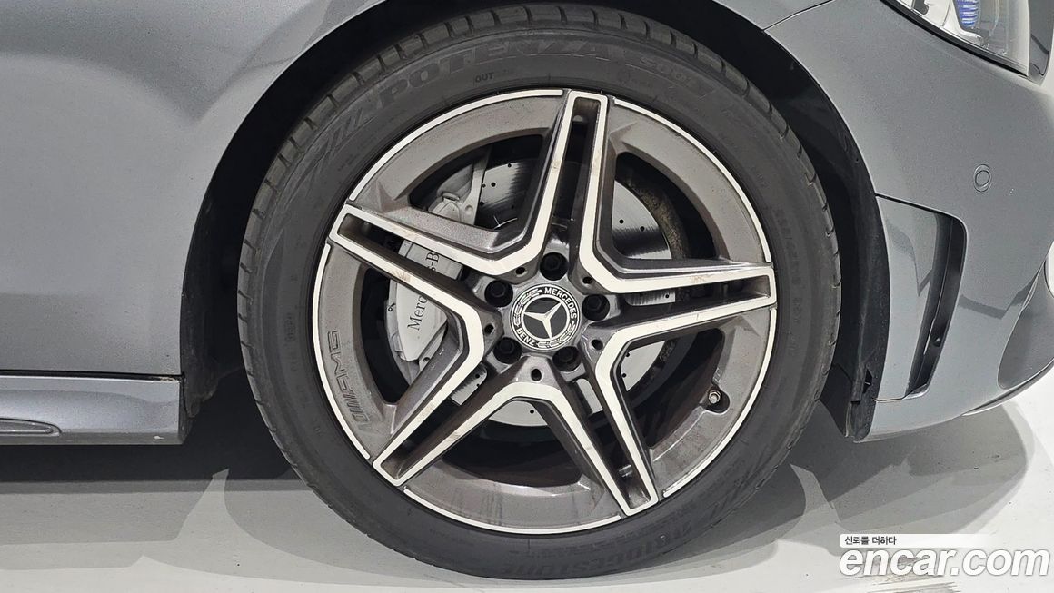 Mercedes-Benz C-Class 2020