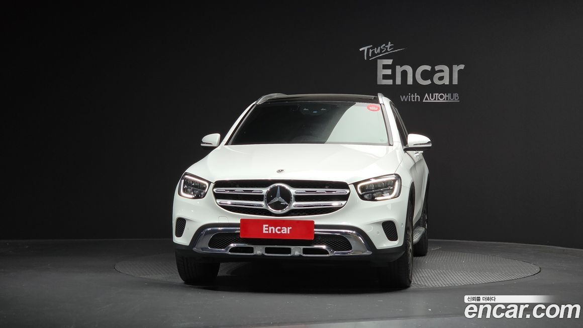 Mercedes-Benz GLC-Class 2021