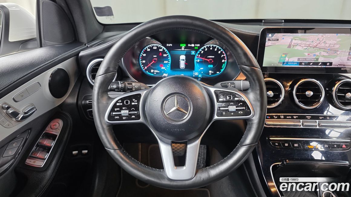 Mercedes-Benz GLC-Class 2021