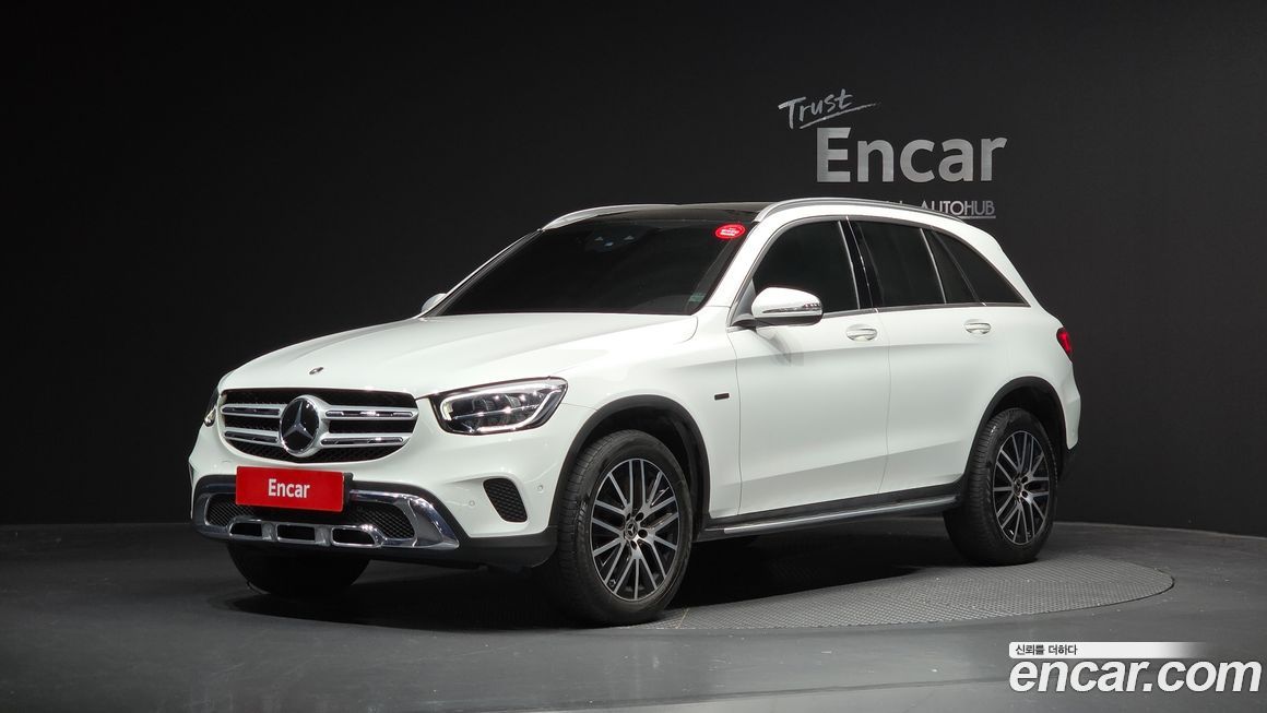Mercedes-Benz GLC-Class 2021