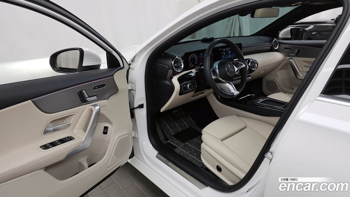 Mercedes-Benz A-Class 2024