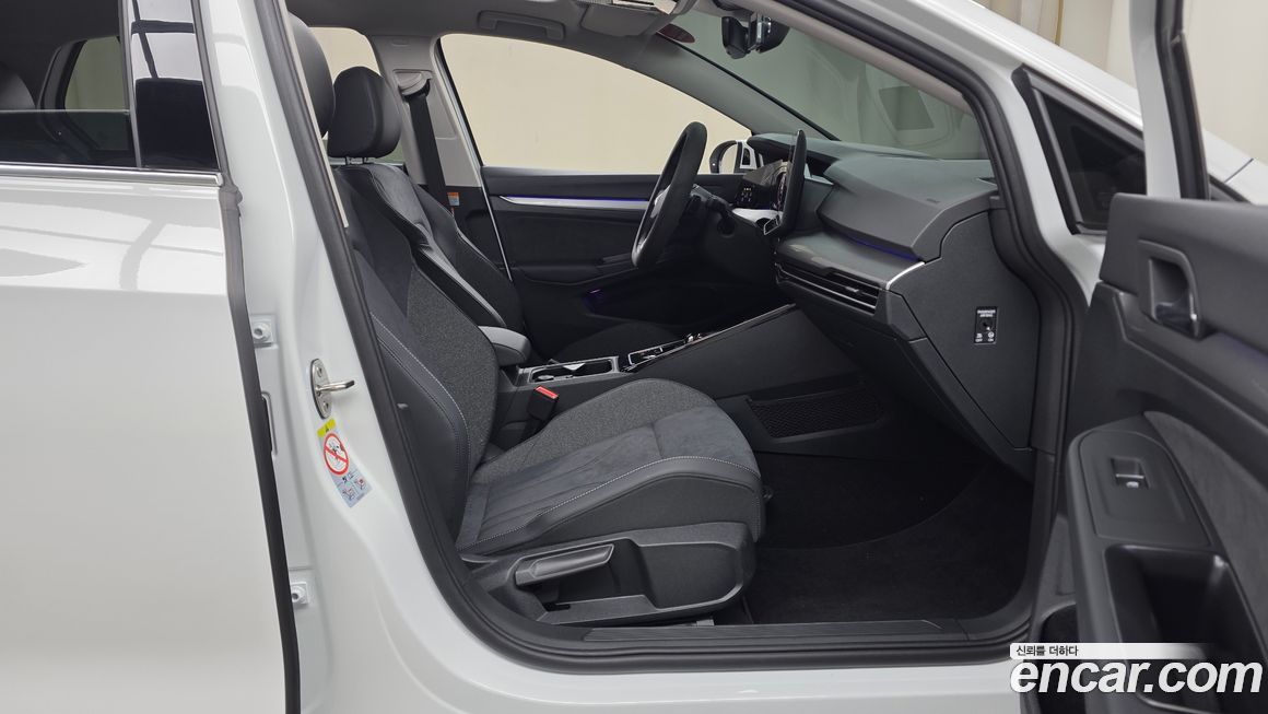 Volkswagen Golf 2025