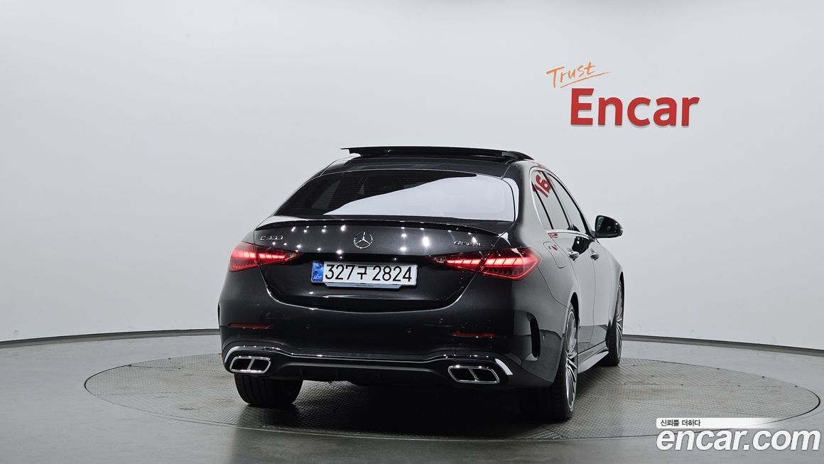 Mercedes-Benz C-Class 2024