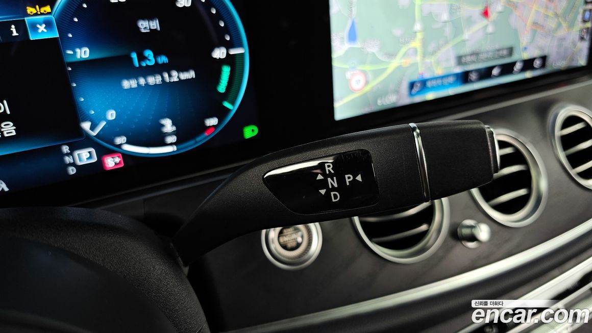 Mercedes-Benz E-Class 2023