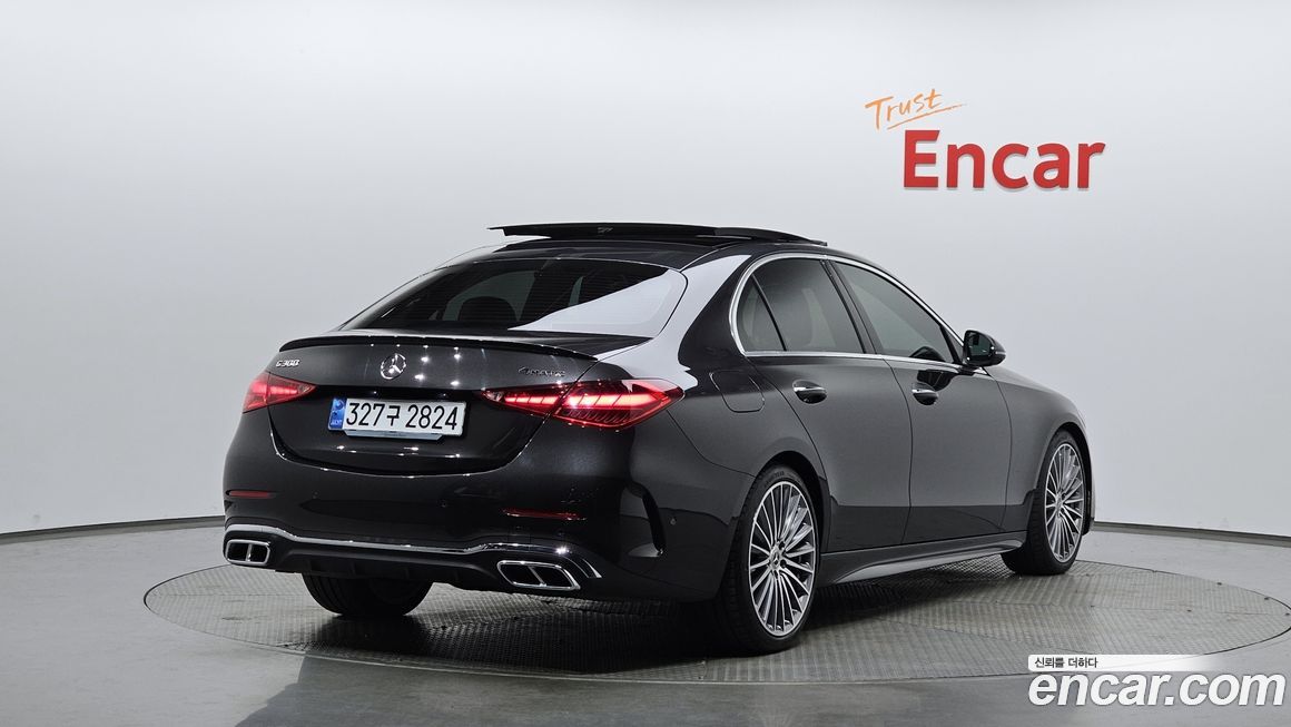 Mercedes-Benz C-Class 2024