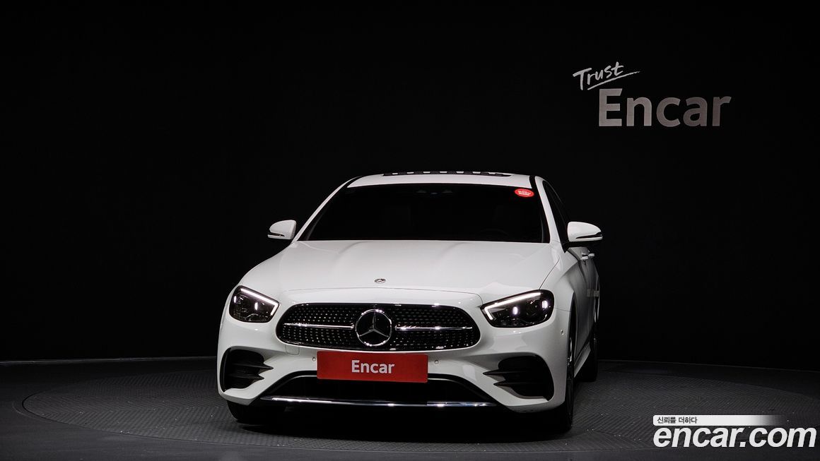 Mercedes-Benz E-Class 2023