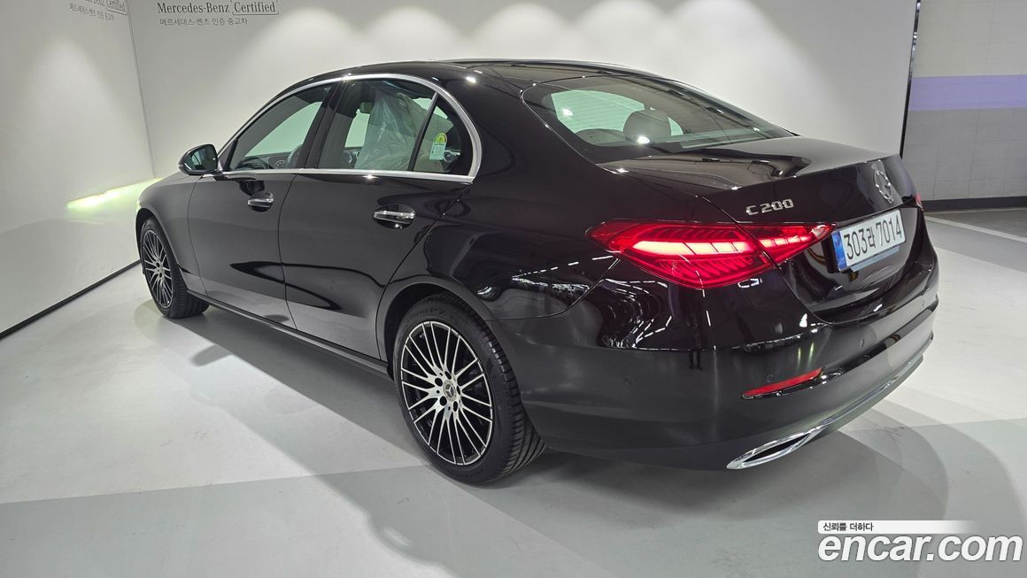 Mercedes-Benz C-Class 2025
