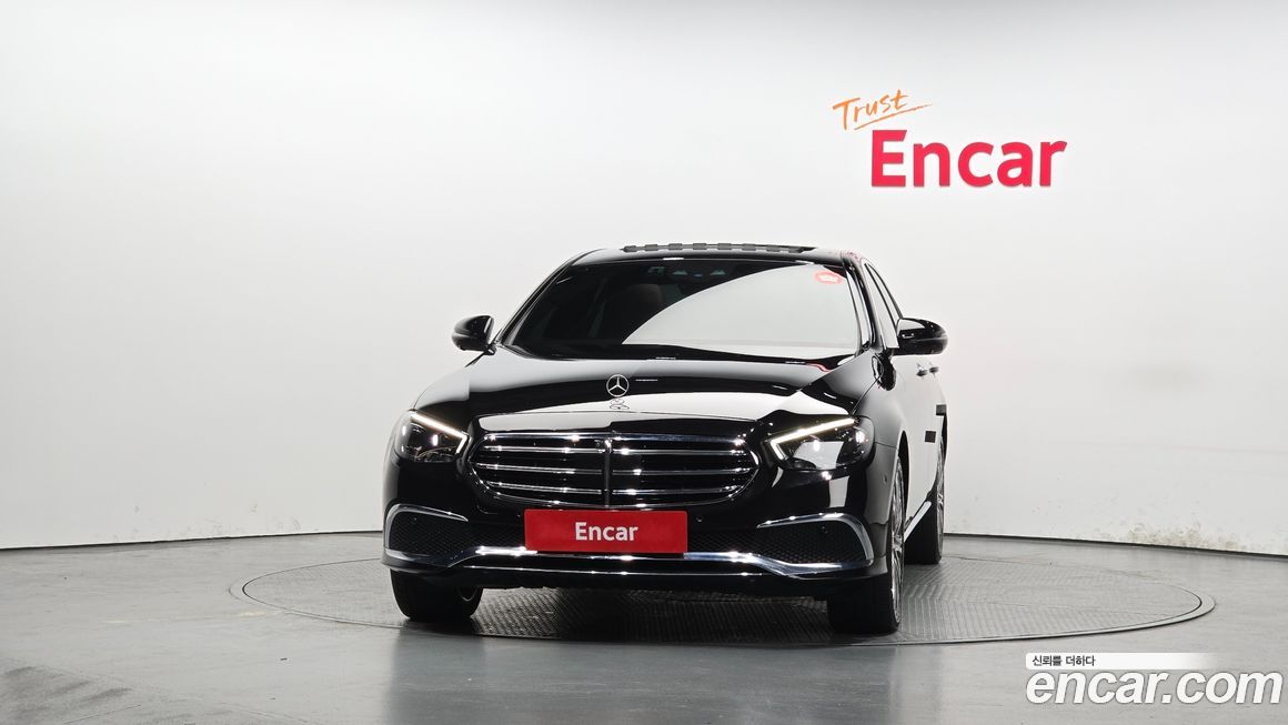 Mercedes-Benz E-Class 2023