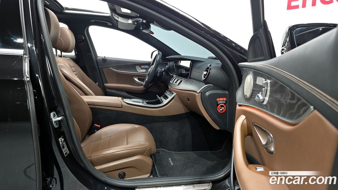 Mercedes-Benz E-Class 2023