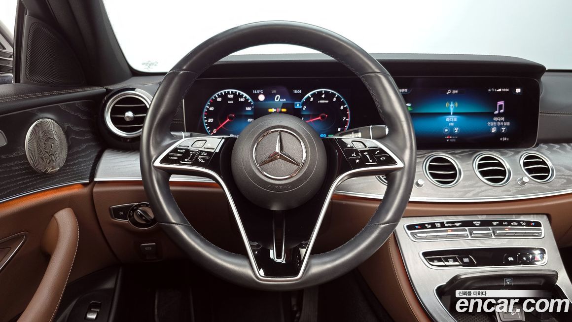 Mercedes-Benz E-Class 2023