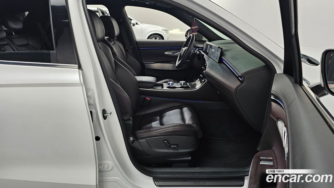 Genesis GV70 2025