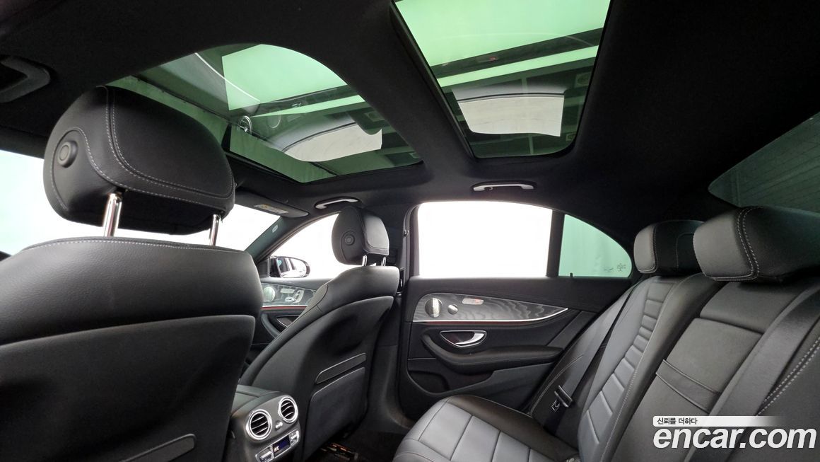 Mercedes-Benz E-Class 2023