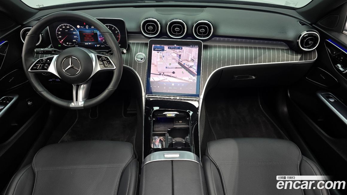 Mercedes-Benz C-Class 2024