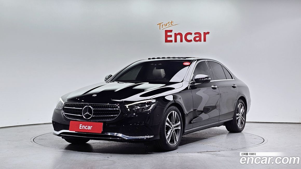 Mercedes-Benz E-Class 2023