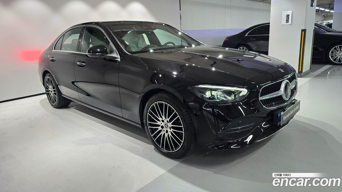 Mercedes-Benz C-Class 2025