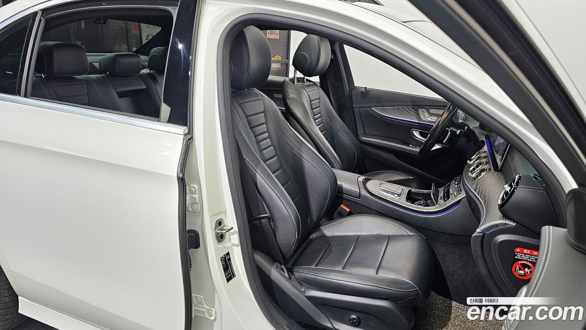 Mercedes-Benz E-Class 2021