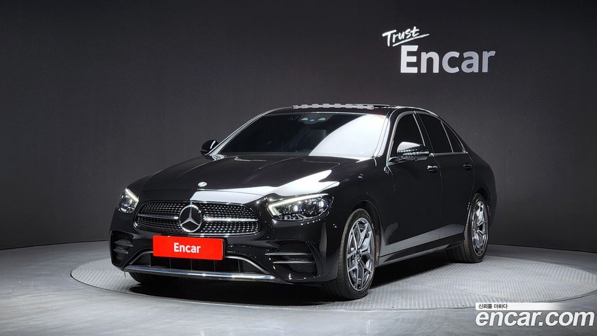 Mercedes-Benz E-Class 2022