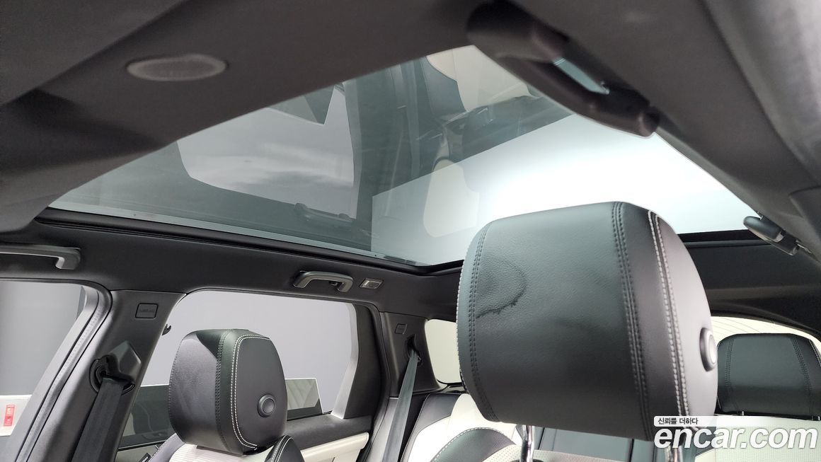 Land Rover Discovery Sport 2024
