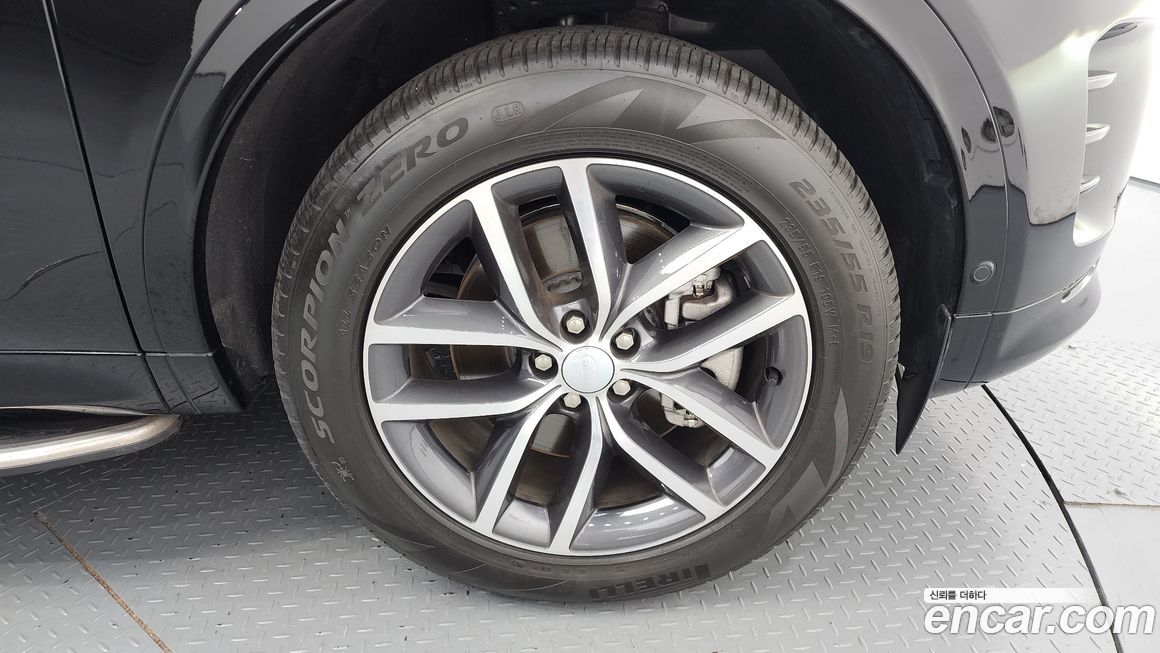 Land Rover Discovery Sport 2024