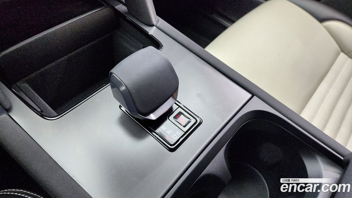Land Rover Discovery Sport 2024
