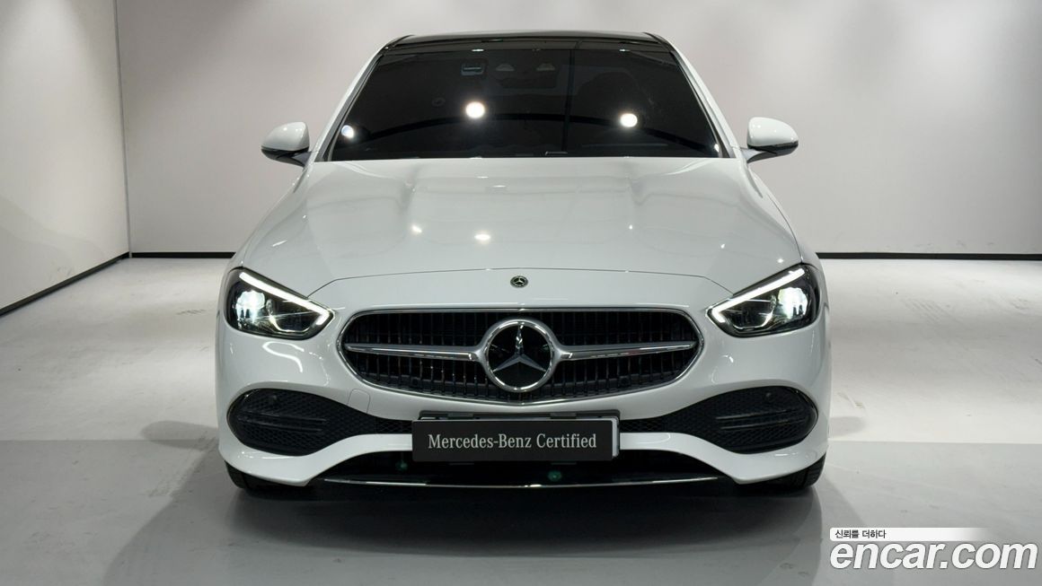 Mercedes-Benz C-Class 2025