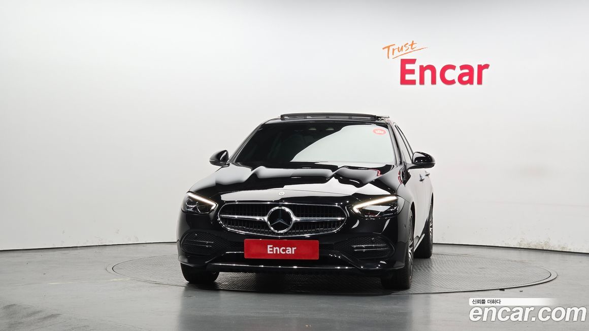 Mercedes-Benz C-Class 2024