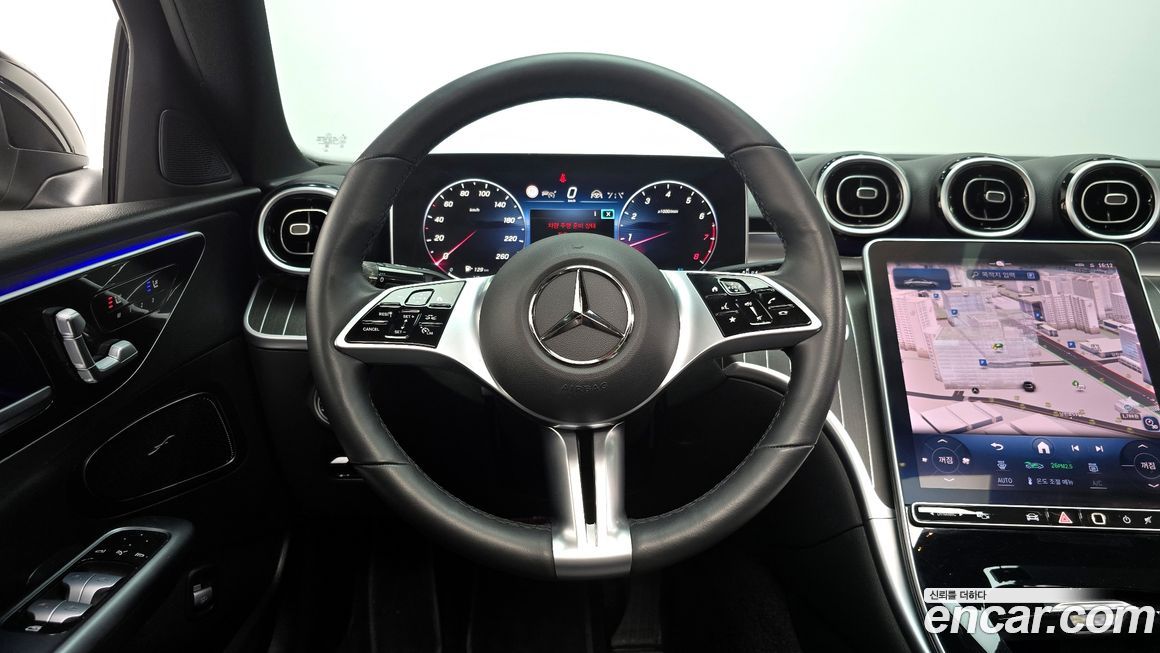 Mercedes-Benz C-Class 2024