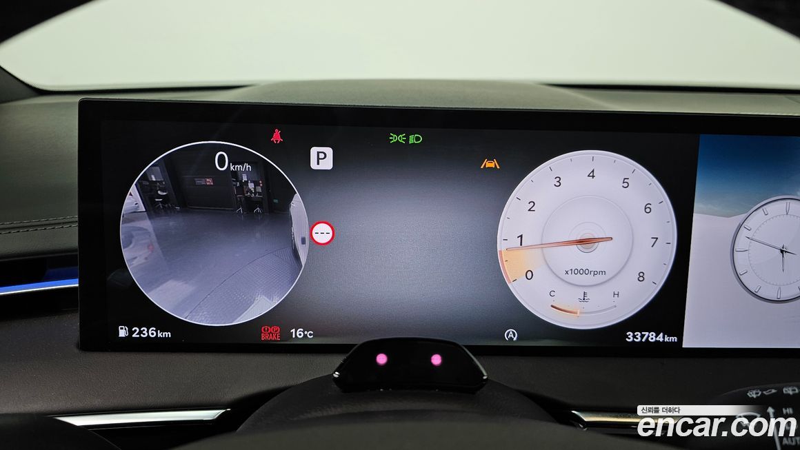 Genesis GV70 2025