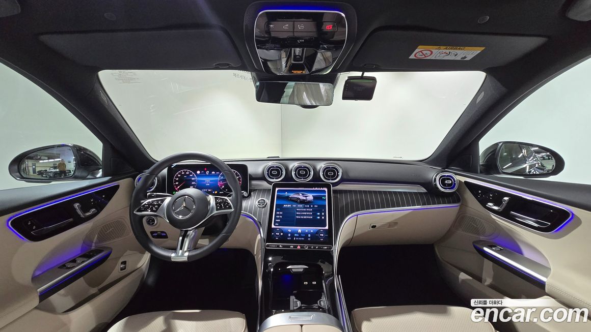 Mercedes-Benz C-Class 2025