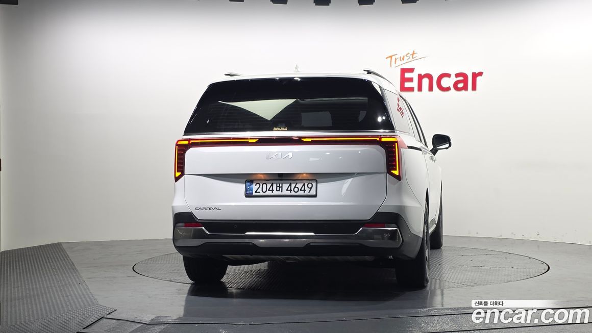 Kia Canival 2025