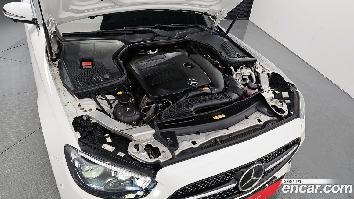 Mercedes-Benz E-Class 2021