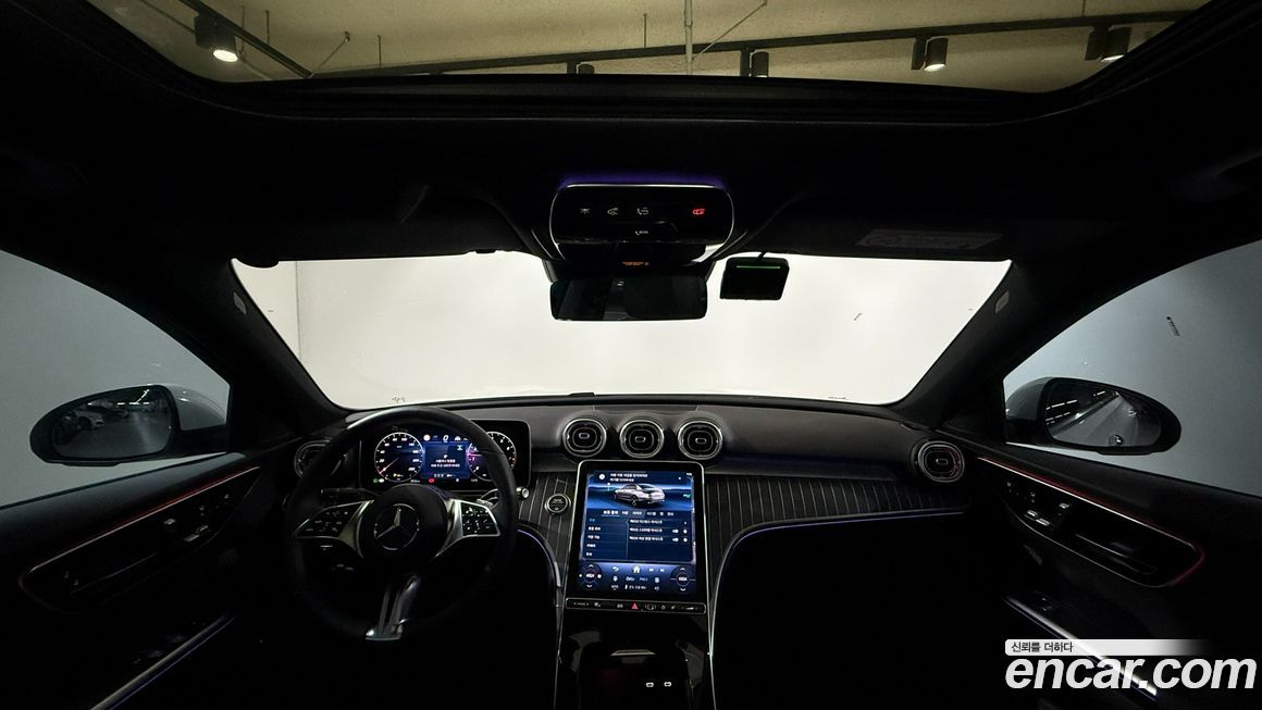 Mercedes-Benz C-Class 2025