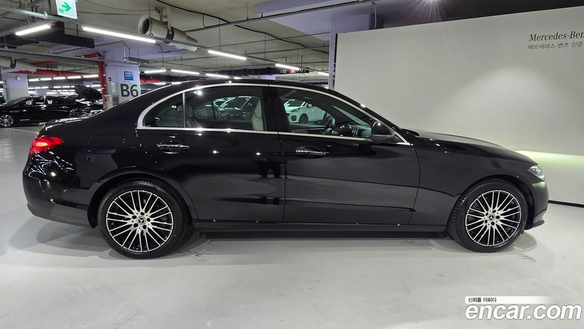 Mercedes-Benz C-Class 2025