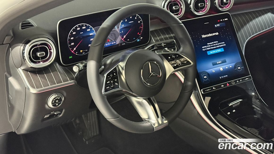 Mercedes-Benz C-Class 2025