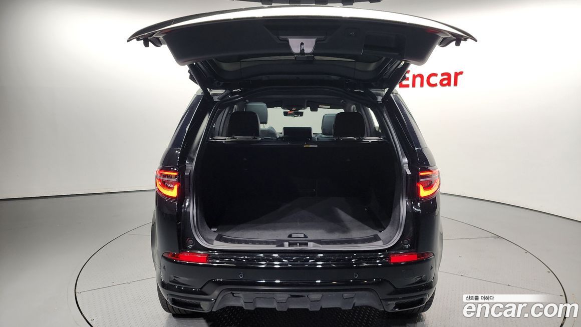 Land Rover Discovery Sport 2024