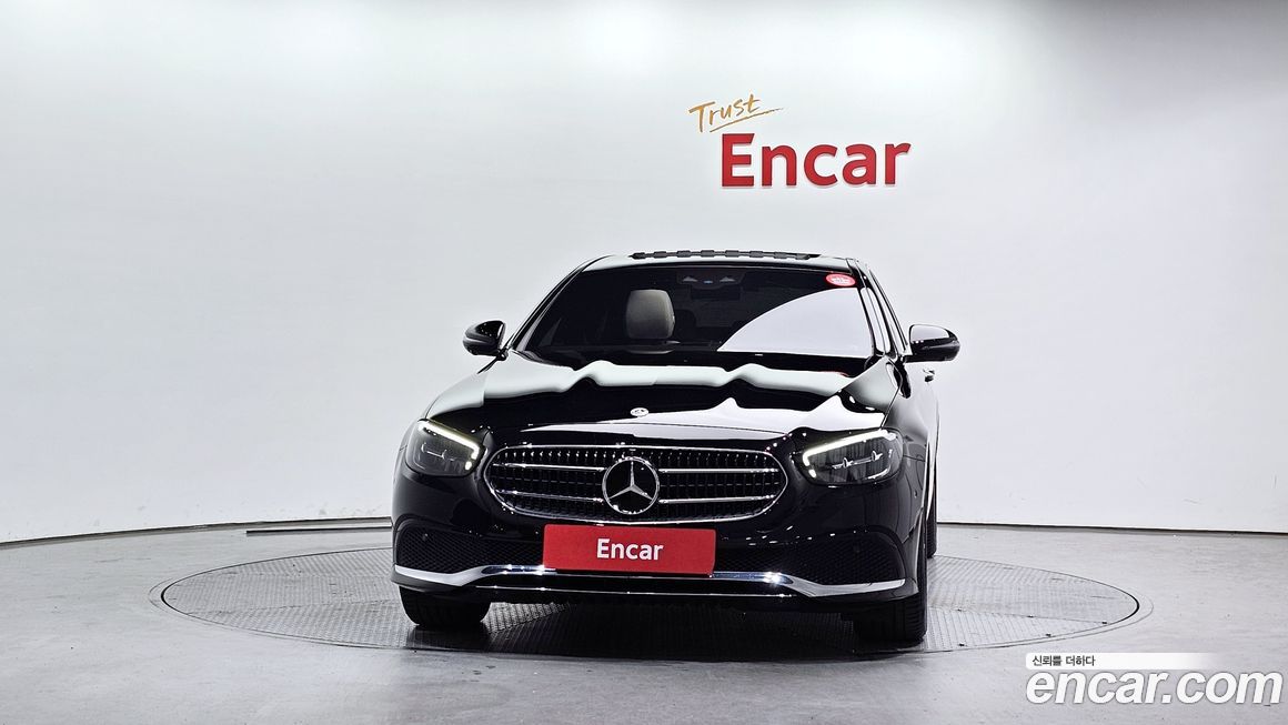 Mercedes-Benz E-Class 2023