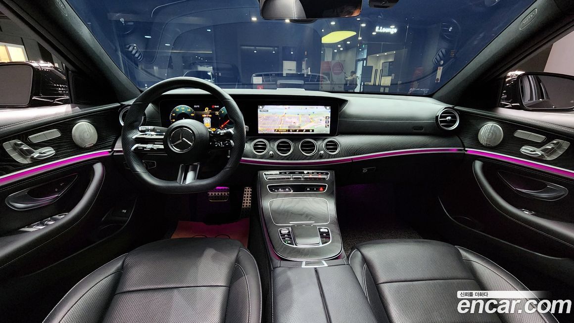 Mercedes-Benz E-Class 2022