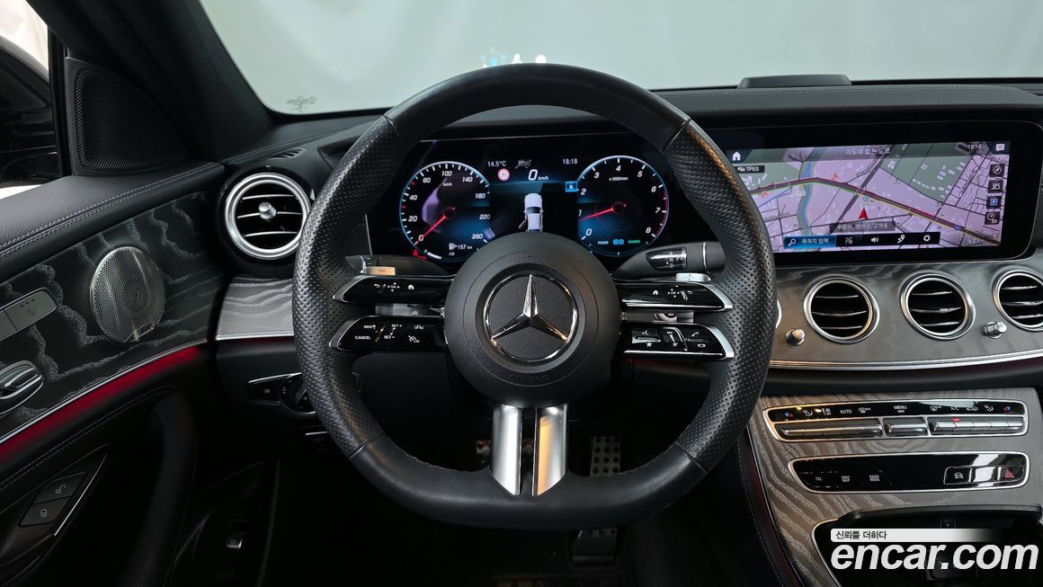 Mercedes-Benz E-Class 2023