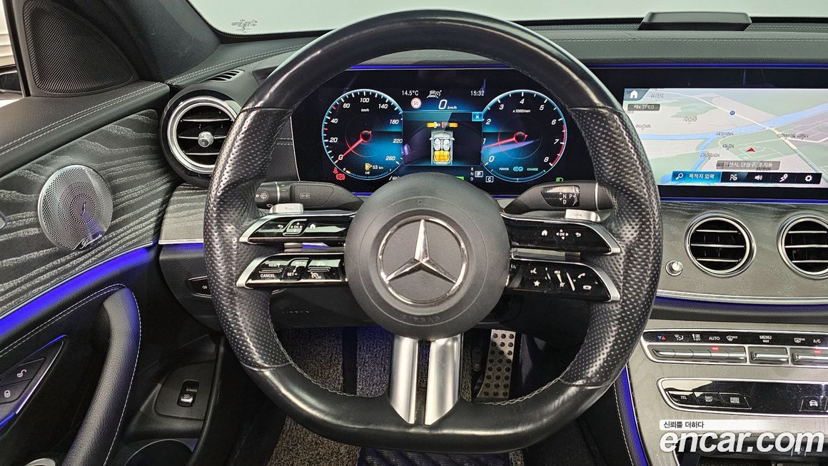 Mercedes-Benz E-Class 2021